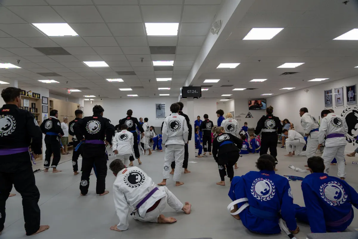 Ceremonia de graduación de cinturón en Renzo Gracie West Boca Raton